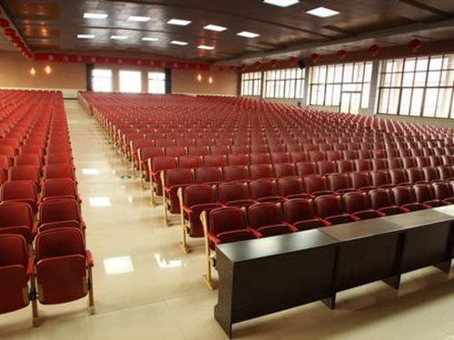 新泰市煤矿礼堂