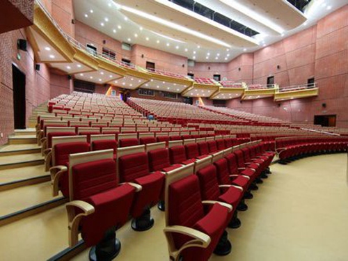 内蒙古呼伦贝尔大剧院